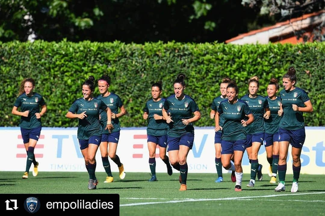 エンポリFCさんのインスタグラム写真 - (エンポリFCInstagram)「#Repost @empoliladies • • • • • • 🇮🇹 Le nostre @luciadiguglielmo, @bennyglionna_99, @pollielisa e @cecil.pru scelte dal Ct Bertolini per la gara della Nazionale Femminile di Calcio contro la Bosnia 🇧🇦  La squadra partirà oggi per Zenica dove martedì affronterà le padrone di casa (ore 16 diretta RaiDue)」9月20日 22時19分 - empoli_fc_official