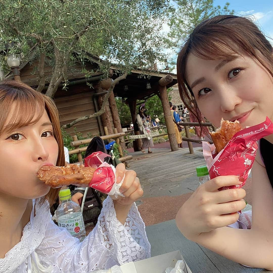 大岩根綾奈さんのインスタグラム写真 - (大岩根綾奈Instagram)「🐭🏰💓 #インスタ頑張ってみようかな #思ってきた #3日坊主になりませんように #操作難しい #あ #tdl #行ってきた #無意識に #私服 #ミニーコーデ #してた #浮かれてる #めちゃ #歩きすぎて #次の日 #全身筋肉痛 #なった #上半身 #なんで #てか #友達 #写真 #撮るの #上手い #タグ付け #ストーリー #理解不能 #フォローお願いします#うまじょ #オリホ姫🔰」9月20日 22時23分 - ooiwaneayana