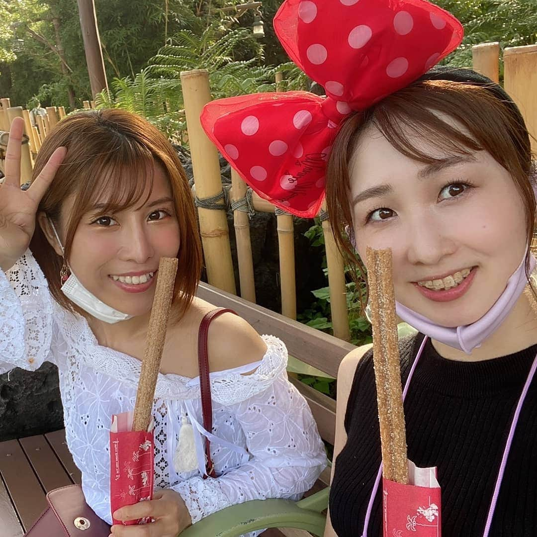 大岩根綾奈さんのインスタグラム写真 - (大岩根綾奈Instagram)「🐭🏰💓 #インスタ頑張ってみようかな #思ってきた #3日坊主になりませんように #操作難しい #あ #tdl #行ってきた #無意識に #私服 #ミニーコーデ #してた #浮かれてる #めちゃ #歩きすぎて #次の日 #全身筋肉痛 #なった #上半身 #なんで #てか #友達 #写真 #撮るの #上手い #タグ付け #ストーリー #理解不能 #フォローお願いします#うまじょ #オリホ姫🔰」9月20日 22時23分 - ooiwaneayana