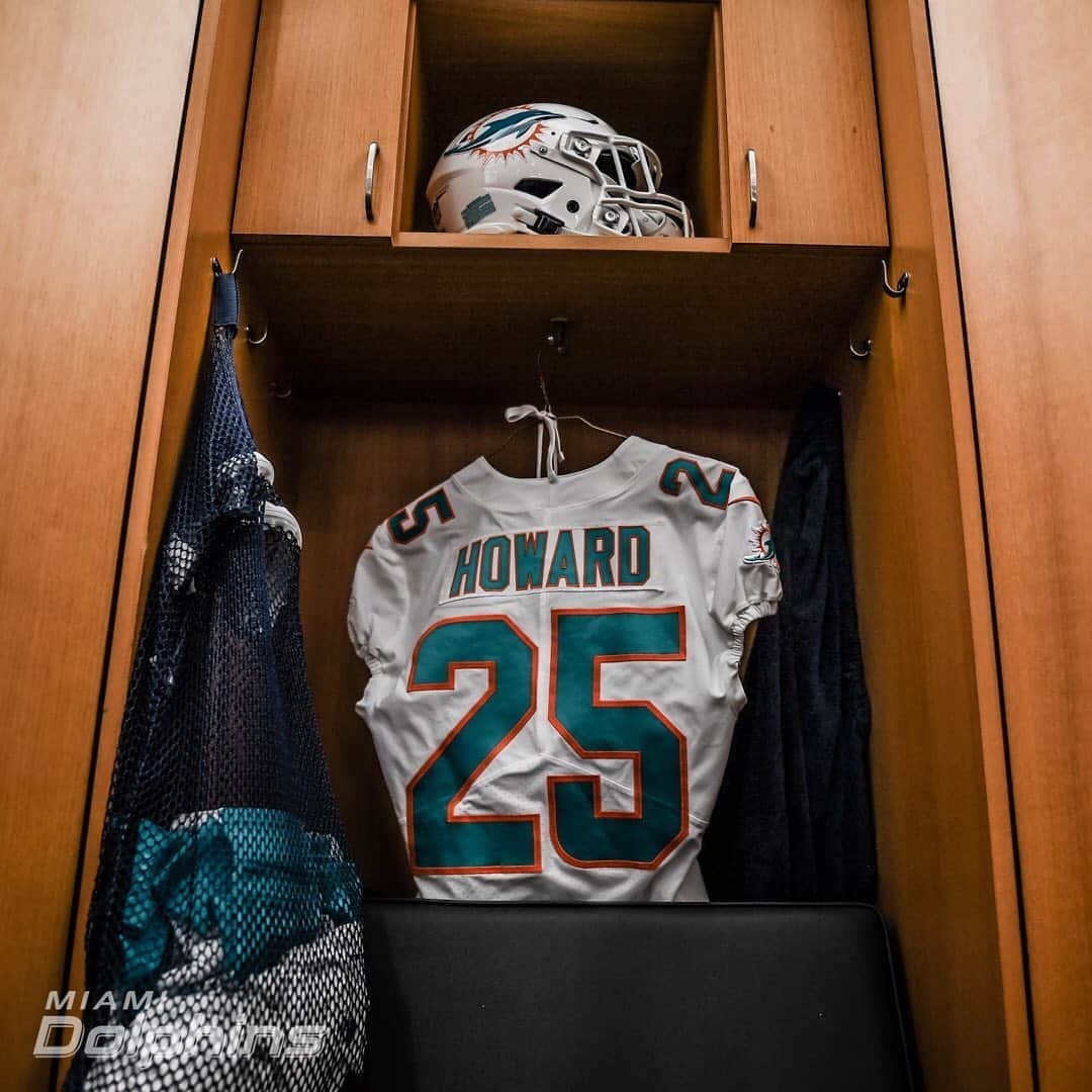 マイアミ・ドルフィンズさんのインスタグラム写真 - (マイアミ・ドルフィンズInstagram)「❄️」9月20日 23時04分 - miamidolphins