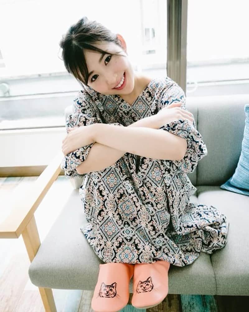 のインスタグラム：「31歳になりました🎂 アイスクリームになって溶けちゃいそう🍧 なんて(๑˃̵ᴗ˂̵)💗 ・ 30歳になるときほどドキドキ感はなかったけど、ああまた歳を重ねたなという感じ😌 今年は色々と大変だったけど（皆様もそうだと思います） いつも周りの方々と健康であることに感謝の気持ちでいっぱいです❣️ 自分らしくいられるように これからもチャレンジしていきたいです✨  1年たくさん笑顔でいられたらいいな〜🥰 これからもよろしくお願いします🤲💗 📷　@shidaayaka_  #神主#ミスワイン#ワインエキスパート#ワイン大好き#ワイン好きな人と繋がりたい#model#ポートレート#おとめ座#birthday#9月うまれ#あしもとにねこ  #japaneseculture  #shrine #jinjya #tokyo #lovejapan #기모노 #instajapan  #followme」