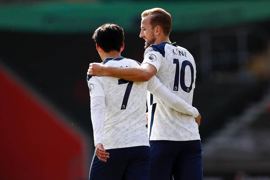 ソン・フンミンのインスタグラム：「What a big win, good team performance looking forward to Tuesday! Thank you for your amazing support again and Thank you for 4 assists 🐐 #COYS ⚽️⚽️⚽️⚽️」