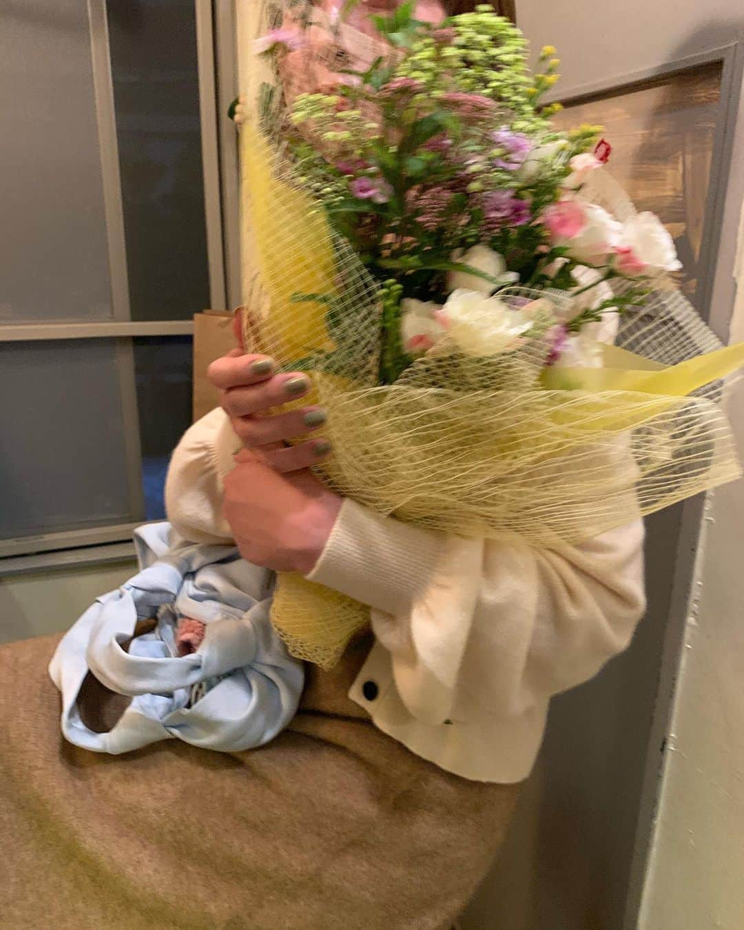 まつだみらいのインスタグラム：「🤍🤍💐🤍🤍 ありがとう✨✨ @naokosawada  @midoriueeda」