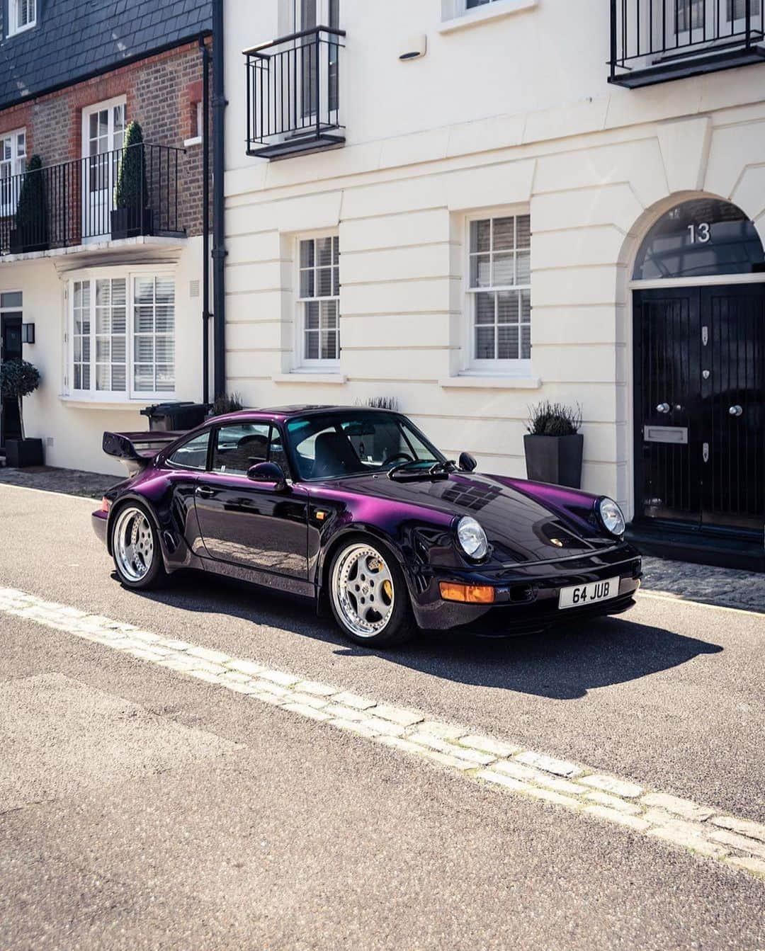 CarsWithoutLimitsさんのインスタグラム写真 - (CarsWithoutLimitsInstagram)「Viola  Porsche 964 30th Anniversary  Photos @tfjj  #carswithoutlimits #porsche #964」9月21日 0時24分 - carswithoutlimits