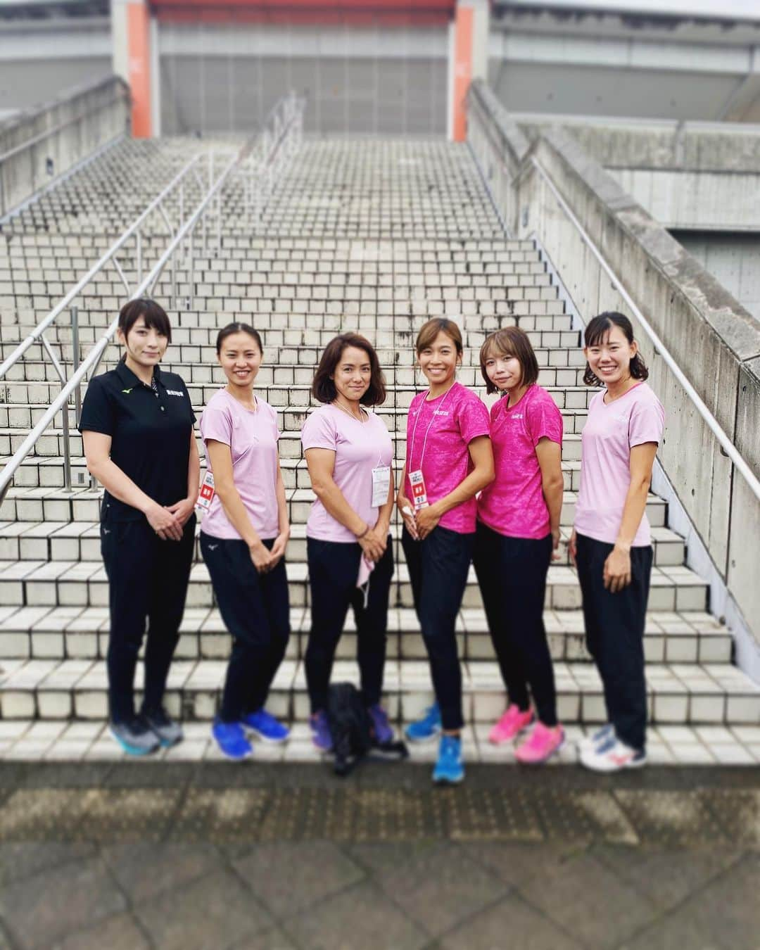 宇都宮絵莉さんのインスタグラム写真 - (宇都宮絵莉Instagram)「・ 📍全日本実業団選手権🏟🏃‍♀️ ハセタイ全員入賞👚✨ 応援ありがとうございました🌈 いよいよ次は日本選手権！ 全員笑顔で終えるぞ〜✊ #ハセタイ #陸上部」9月21日 0時20分 - eri_utsunomiya