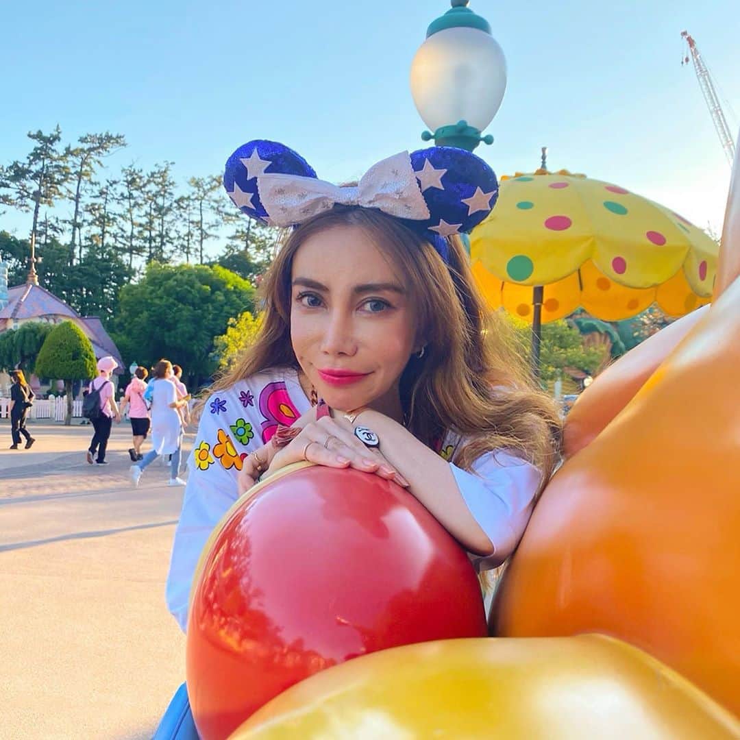 のインスタグラム：「I'm going to Disney Sea next week🐭🏰🌋  #fashion #fashionstyle #fashiongram #fashionista #fashionblogger #fashionable #disneyland #disney #disnygram #outfit #outfits #outfitoftheday #ootd #ootdfashion #ディズニー #ディズニーコーデ #ディズニーランド #ディズニーカチューシャ #ファッション #ファッションコーデ #シャネル #chanel」