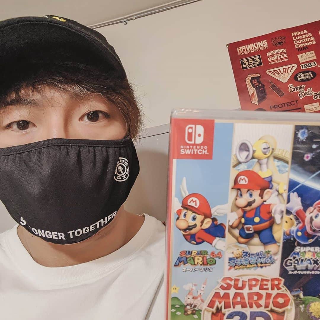 竹下幸之介のインスタグラム：「SUPER MARIO 3D GOLD'S GYM FACE SHIELD  #wrestling #workout #muscle #training #motivation #ゴールドジム #スーパーマリオ #nintendoswitch #nintendo #プロレス  #ddtpro #竹下幸之介」