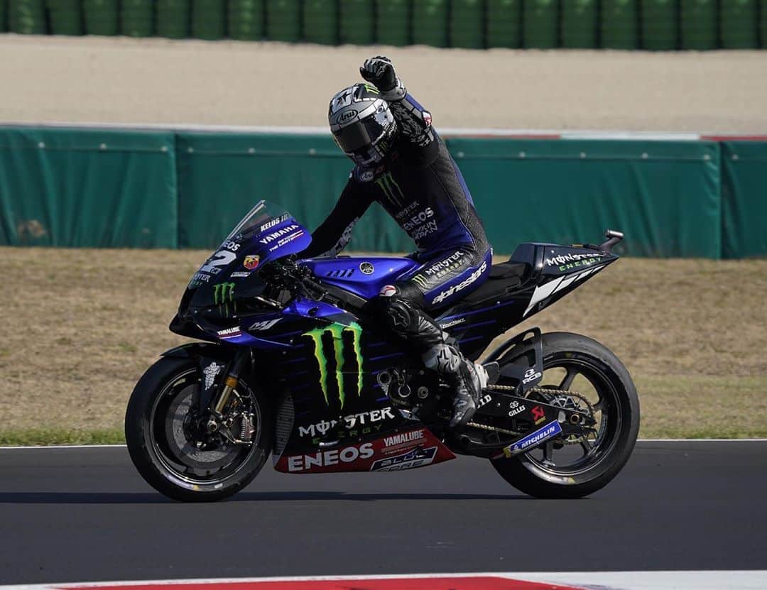 YamahaMotoGPさんのインスタグラム写真 - (YamahaMotoGPInstagram)「💬 @maverick12official, #EmiliaRomagnaGP Race Results - P1:  "We did an amazing job this weekend, and we prepared really well for this race. Pecco was very fast, and I was pushing a lot throughout and trying to save a bit of tyre for the last ten laps. Then I started to push at the end, and I thought I was catching up with Pecco. But after he made a mistake, I just focused on keeping the bike with both wheels on the ground, trying to not crash and take the maximum amount of points. It‘s fantastic! I want to say ’Thank you‘ to all the people who are supporting me at home. I‘m very happy and appreciate all the work from the team, and we need to continue like that, pushing very hard, because we have a lot more potential."  #MonsterYamaha  #MotoGP」9月21日 2時02分 - yamahamotogp