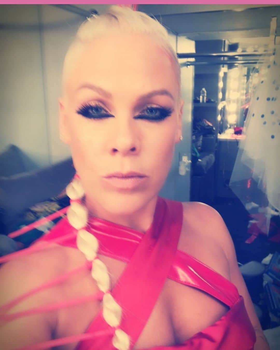 P!nk（ピンク）さんのインスタグラム写真 - (P!nk（ピンク）Instagram)「A lewk from a video never to be seen but still a LOOK (was SUPPOSED to never be seen)」9月21日 3時04分 - pink
