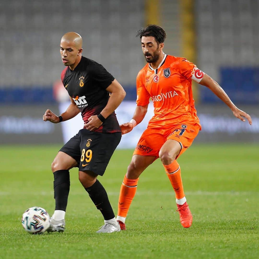 ガラタサライSKさんのインスタグラム写真 - (ガラタサライSKInstagram)「📸 Başakşehir Fatih Terim Stadyumu’nda 2-0 galip geldiğimiz karşılaşmadan kareler. #BŞKvGS」9月21日 3時08分 - galatasaray