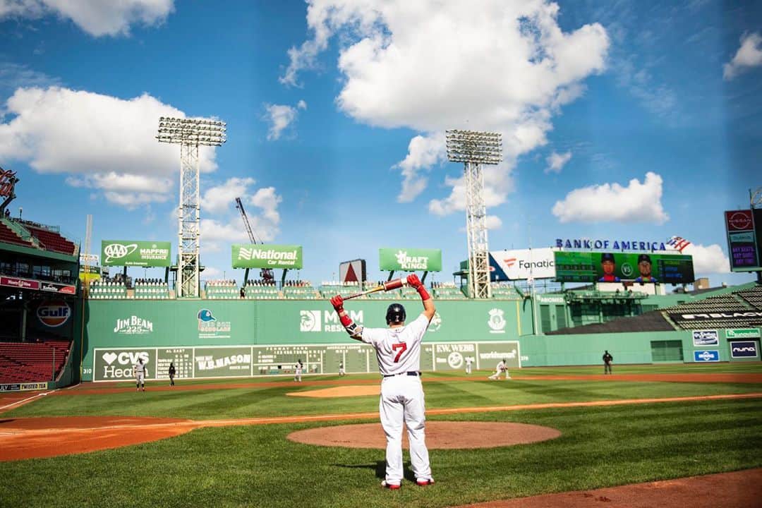 ボストン・レッドソックスさんのインスタグラム写真 - (ボストン・レッドソックスInstagram)「Fenway Day Games 🥰」9月21日 4時02分 - redsox