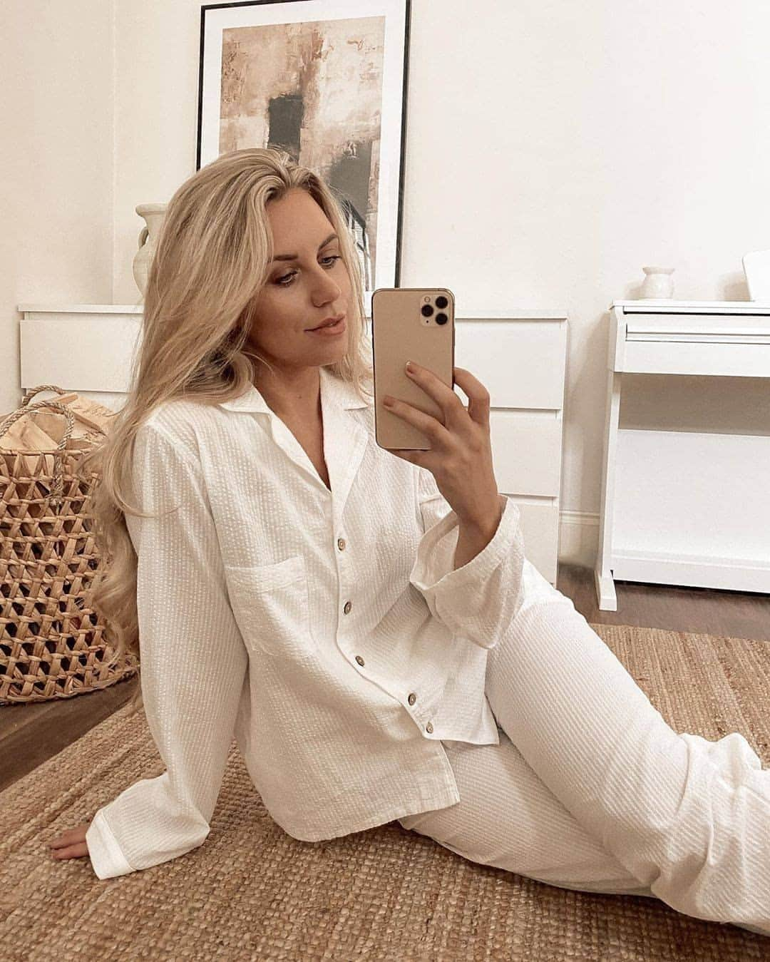 プリマークさんのインスタグラム写真 - (プリマークInstagram)「Sleep sweetly in the softest set @freyafarrington1 🌿 100% Organic Cotton PJ Set £14/€16/$18 #PrimarkCares #Nightwear」9月21日 4時00分 - primark