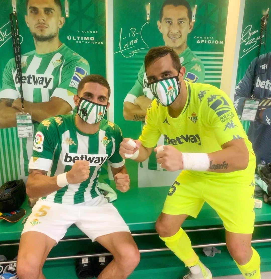 マルク・バルトラのインスタグラム：「6 de 6 y otra portería a 0. GRANDE EQUIPO! A seguir!!! Musho Betis! 💚💪🏼⚔️⛔️」
