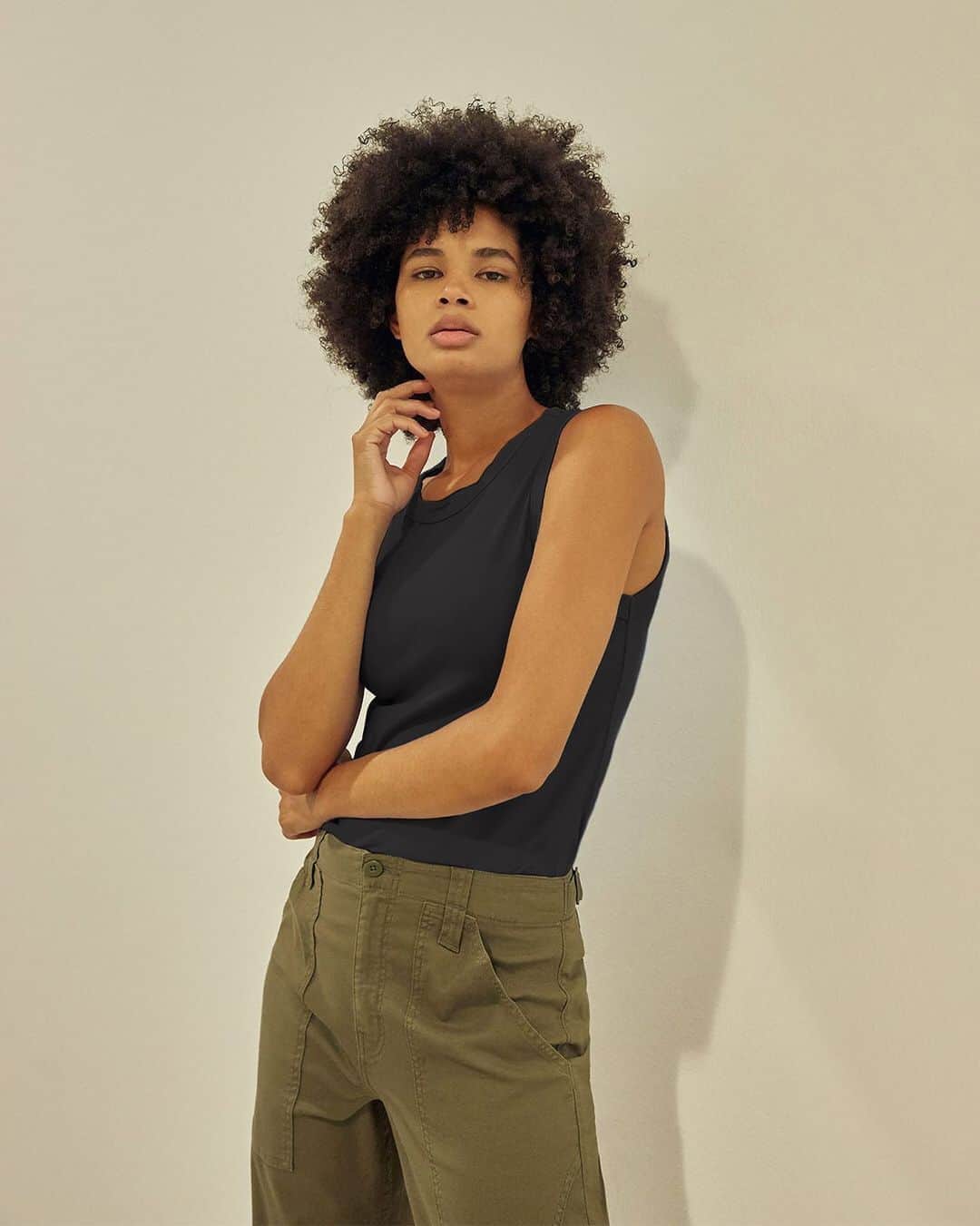 カレントエリオットのインスタグラム：「let’s take it from the (tank) top」