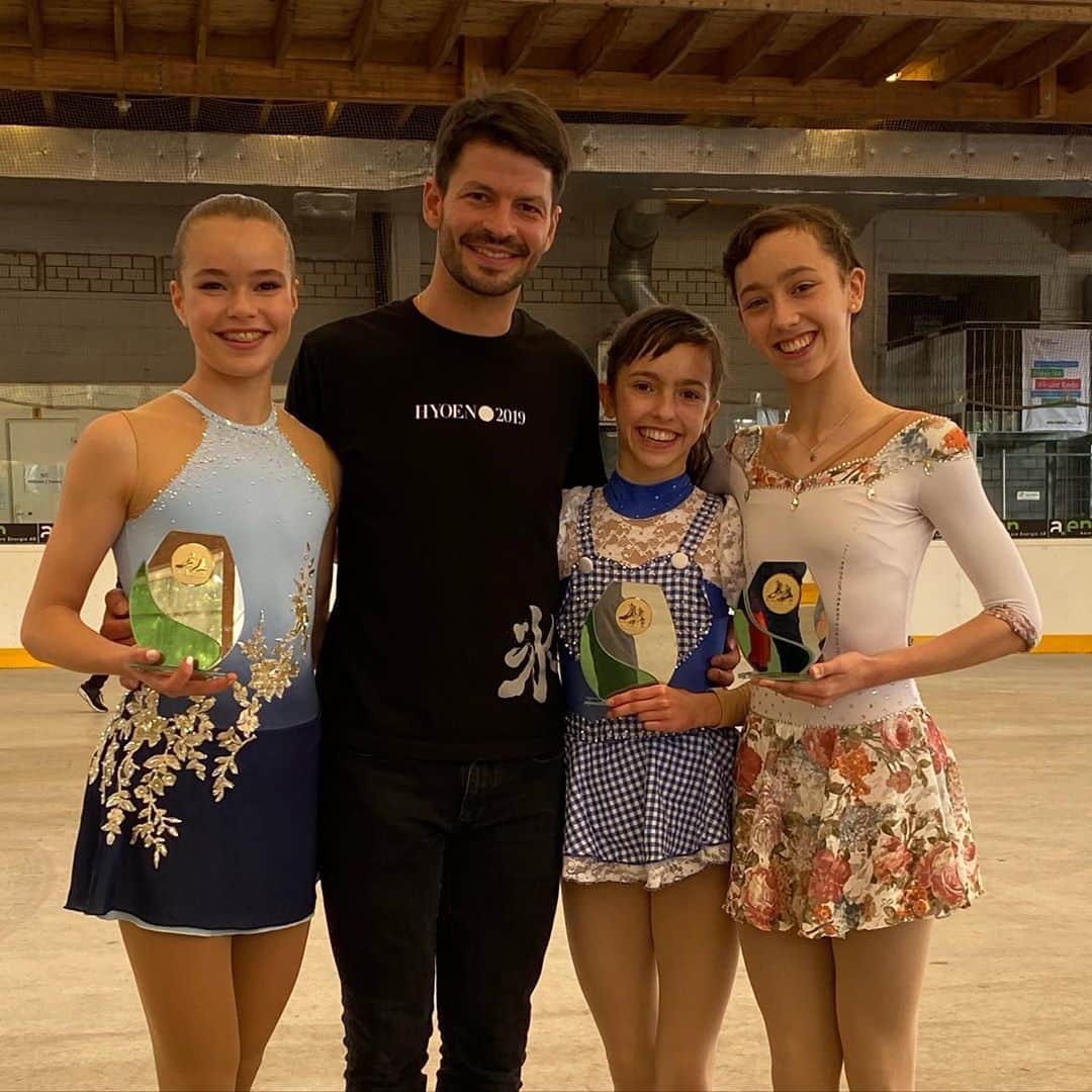 のインスタグラム：「Such a pleasure to feel the adrenaline of competition again! Congratulations to all skaters and coaches of #TeamChampéry for the great performances at the Dreitannen-Cup 2020! 🥇🥈🥈🥉」