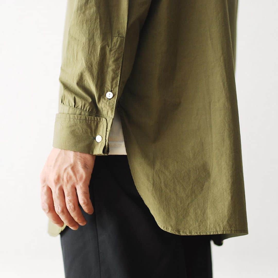 のインスタグラム：「[unisex] itten. / イッテン "itten 16 bandcollar shirt" ￥27,500- _ 〈online store / @digital_mountain 〉 https://www.digital-mountain.net/shopdetail/00000012368/ _ 【オンラインストア#DigitalMountain へのご注文】 *24時間受付 *15時までのご注文で即日発送 *1万円以上ご購入で送料無料 ・商品のお問い合わせ tel：084-973-8204 ・カスタマーサポート (返品/交換やサイトの利用方法に関するお問い合わせ) tel : 050-3592-8204 _ We can send your order overseas. Accepted payment method is by PayPal or credit card only. (AMEX is not accepted)  Ordering procedure details can be found here. >>http://www.digital-mountain.net/html/page56.html _ #itten. #イッテン _ 本店：#WonderMountain  blog>> http://wm.digital-mountain.info/ _ 〒720-0044  広島県福山市笠岡町4-18 JR 「#福山駅」より徒歩10分 #ワンダーマウンテン #japan #hiroshima #福山 #福山市 #尾道 #倉敷 #鞆の浦 近く _ 系列店：@hacbywondermountain _」