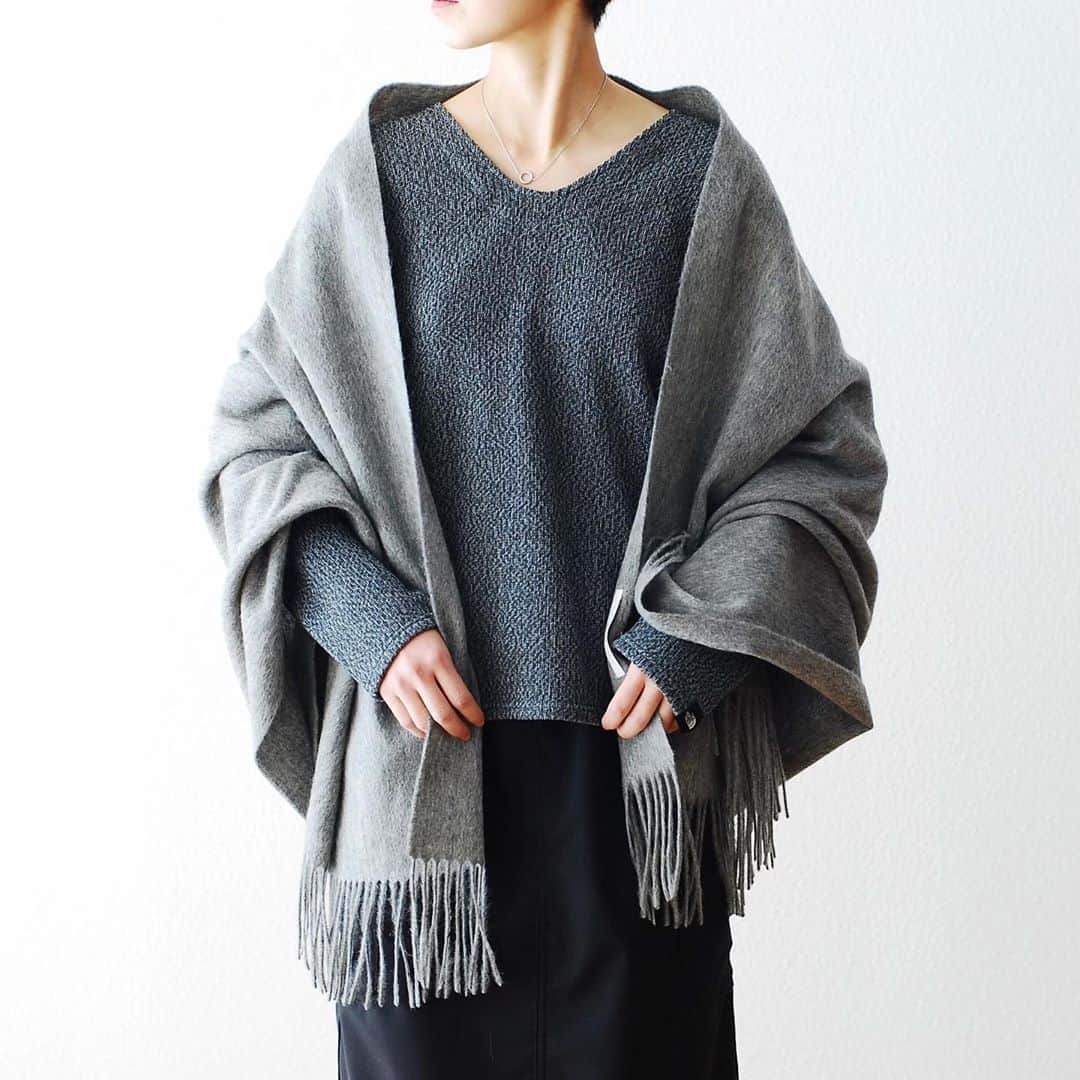 のインスタグラム：「［#wm_ladies ］ THE NORTH FACE / ザ ノース フェイス “Explore TEKSWEATER V-neck” ￥19,440- _ 〈online store / @digital_mountain〉 http://www.digital-mountain.net/shopdetail/000000008335/ _ 【オンラインストア#DigitalMountain へのご注文】 *24時間受付 *15時までのご注文で即日発送 *1万円以上ご購入で送料無料 tel：084-973-8204 _ We can send your order overseas. Accepted payment method is by PayPal or credit card only. (AMEX is not accepted)  Ordering procedure details can be found here. >>http://www.digital-mountain.net/html/page56.html _ #THENORTHFACE #THENORTHFACEWOMEN #ザノースフェイス _ 本店：#WonderMountain  blog>> http://wm.digital-mountain.info _ 〒720-0044  広島県福山市笠岡町4-18  JR 「#福山駅」より徒歩10分 #ワンダーマウンテン #japan #hiroshima #福山 #福山市 #尾道 #倉敷 #鞆の浦 近く _ 系列店：@hacbywondermountain _」