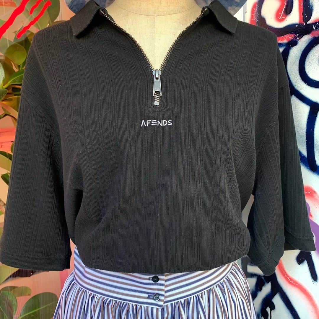 のインスタグラム：「@afends zip up shirt 👽🌼 available now 🪐✨ #faline #falinetokyo #harajuku」