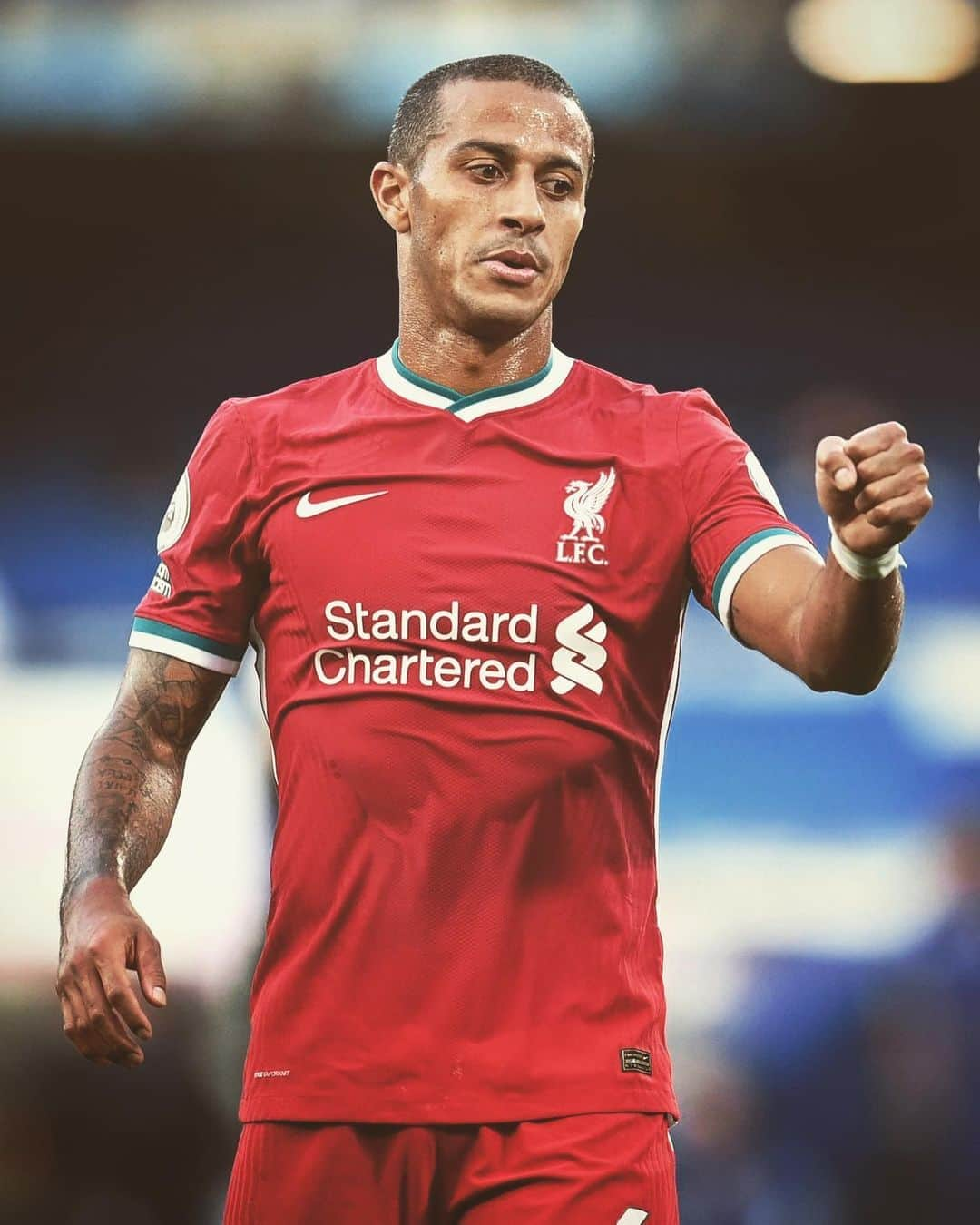 リヴァプールFCさんのインスタグラム写真 - (リヴァプールFCInstagram)「7️⃣5️⃣ completed passes in 4️⃣5️⃣ minutes. A boss Reds debut 💫🧙‍♂️ #LFC #LiverpoolFC #Liverpool #Thiago」9月21日 15時31分 - liverpoolfc