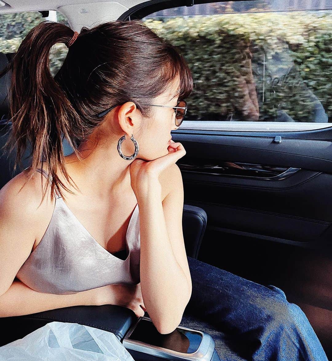 川口優菜さんのインスタグラム写真 - (川口優菜Instagram)「How do you like my ponytail??🦄🎀Im still growing it💋今日はポニーの気分なの。髪はまだまだ伸ばし中✨ #ponytail #ootd」9月21日 15時41分 - yuna.kawaguchi