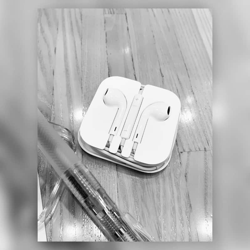 中澤裕子のインスタグラム：「📻📻 最後のおしゃべり。 始まりがあれば終わりがある。 わかってはいるけど やっぱり寂しさはある。  ９月２４日２３時〜 RKBラジオ「バリカタ！！！」  #radiko #タイムフリー  福岡以外からも聴けます。 最終回、聴いてください。」