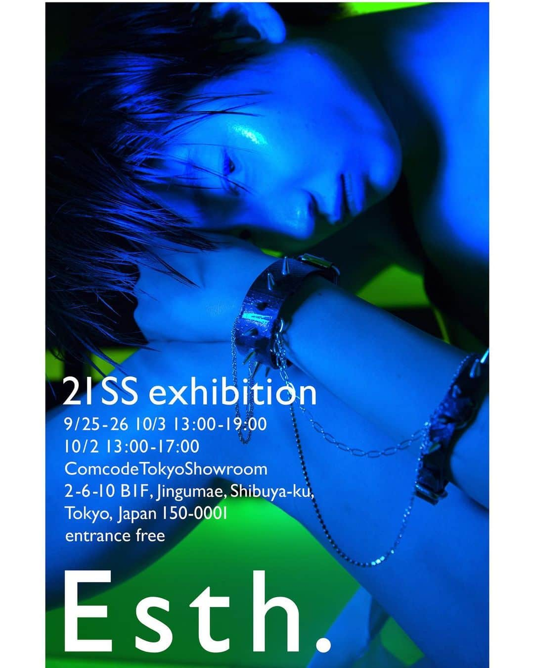 雪下まゆさんのインスタグラム写真 - (雪下まゆInstagram)「21SS EXHIBITION 9/25-26 10/3 13:00-19:00 10/2 13:00-17:00  デザイナーの雪下全日在廊しています。 アカウント　@esth.official   Comcord TOKYO SHOWROOM 2-6-10 B1F, Jingumae, Shibuya-ku Tokyo, Japan 150-0001  ーー  私がどのように携わっているのか質問を受けるのですが、私が服のデザインをして、一からチームと協力して洋服を作っています。 アクセサリーにも力を入れています。  個展と同じくらい大事な展示会です、 是非お越し下さい！  ーー  目を瞑ると意識だけがそこに漂う。 指先の感覚は繊細なレースの様に ジンワリと空間に広がり溶けていく。 そこには自己の存在への受容がある。 時間などは存在せず、全ては繋がり、 巡っていることに気づく。 すると受容は他者へと広がる。 目を開けば狭い世界が在る。 視覚は限界を齎し感覚の次元は一つ下がる。 肉体は二次的なものに過ぎない。」9月21日 15時43分 - mayuyukishita