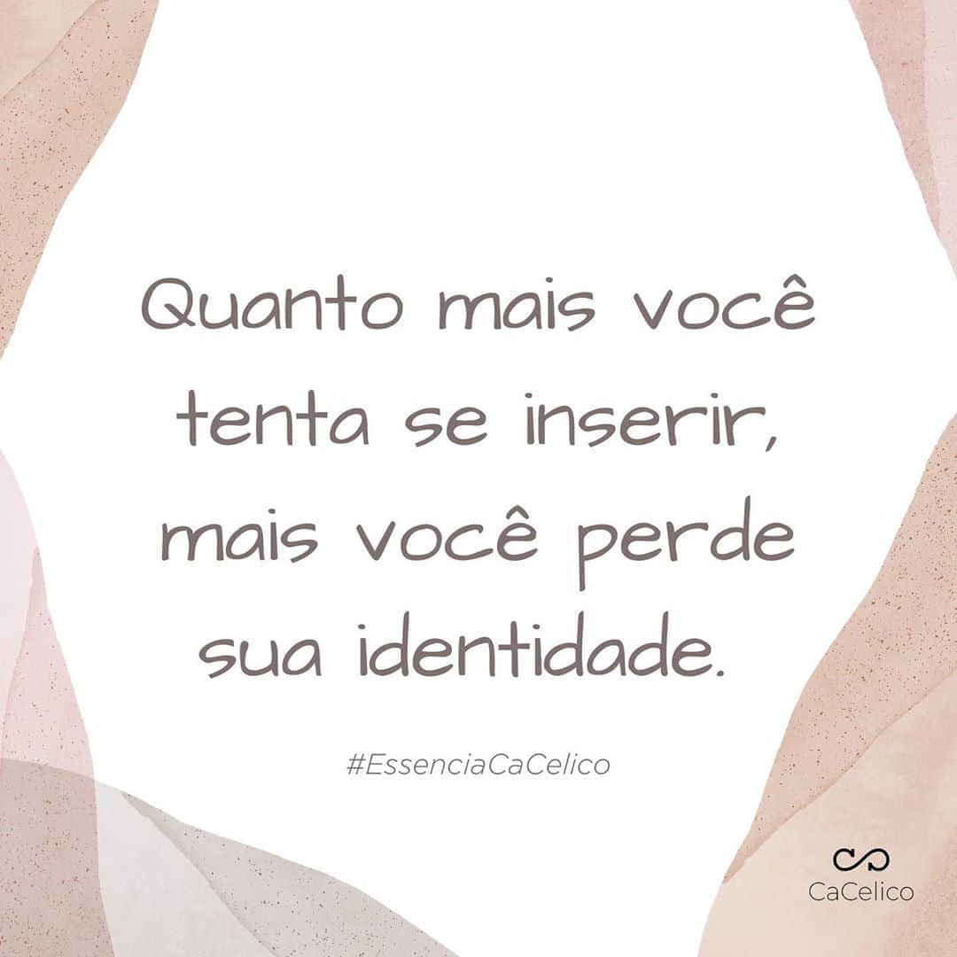 カロリーネ・セリコさんのインスタグラム写真 - (カロリーネ・セリコInstagram)「#EssenciaCaCelico  Permanecer na sua própria essência, sempre. Isso sim te fará ganhar... Mais do que se perder na aceitação dos outros.」9月21日 8時14分 - cacelico