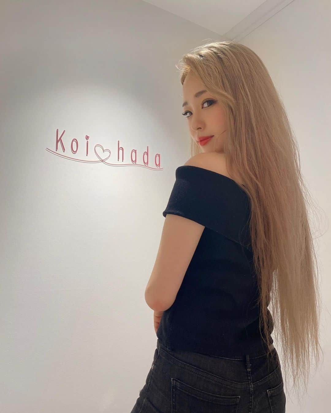 のインスタグラム：「おはよう☺️✨ 最近は、1日が24時間じゃ足りないっっっ！！ と感じる程充実した日々を過ごしてます✨✨ . 今日も1日楽しんで頑張りましょっ💓💓💓 . . .」