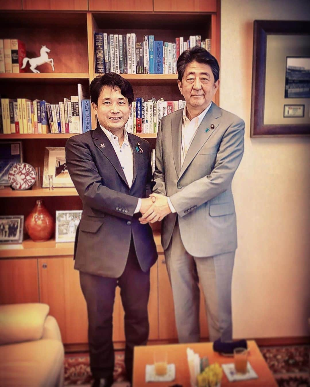 滝波宏文さんのインスタグラム写真 - (滝波宏文Instagram)「#安倍総理 #面会 #総理はいつまでも総理 #引き続き #ご指導 #宜しくお願い致します」9月21日 8時21分 - hirofumitakinami