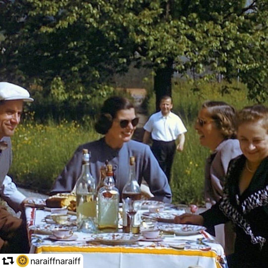 渡辺真起子さんのインスタグラム写真 - (渡辺真起子Instagram)「#repost @naraiffnaraiff ・・・ 【オンライン上映】若手監督のインターナショナルコンペ作品をオンライ上映！あたなも審査員気分が味わえます！本日24時まで視聴可能 「栗の森のものがたり」「メキシカン・プレッツェル」 https://vimeo.com/ondemand/intercompe20202  #なら国際映画祭2020 #インターナショナルコンペ　#映画鑑賞 #秋といえば映画」9月21日 8時48分 - watanabe_makiko