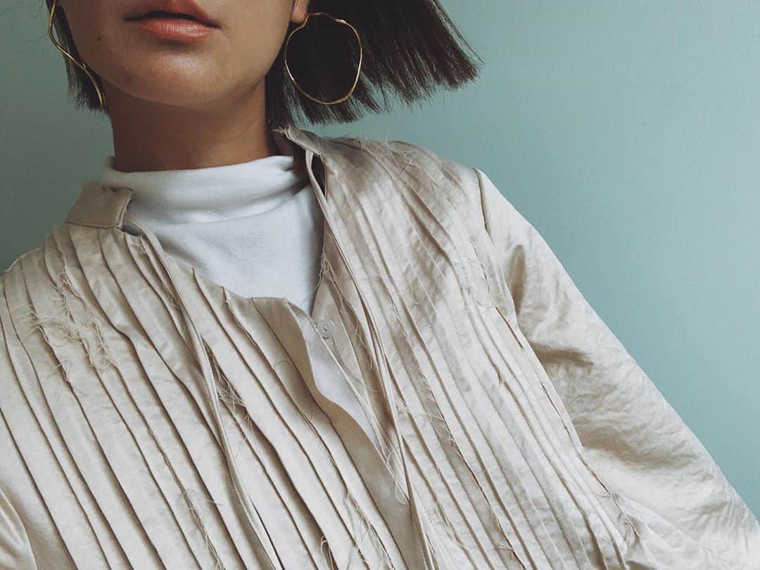 ジュジュのインスタグラム：「こちらのpierceも少し入荷遅れますが、近々web upします🤲🤍 . . ...coming soon . .  #AkariH#accessory#costumeaccessory#fashion#アクセサリー#アクセ#大振りアクセサリー#jewelry#ジュエリー#pierce#earring#ring#bracelet akarih#akarihchic#アカリ#アカリチック#Akarih#アカリ #2020ss#ss collection#www.akari-h.jp#hrkフク」