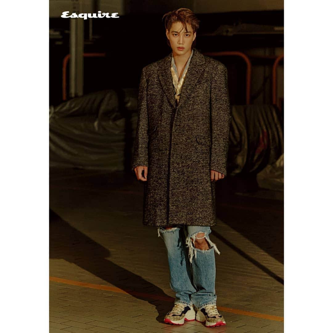EXOさんのインスタグラム写真 - (EXOInstagram)「KAI features the cover of <Esquire>'s October issue 🐻  "I want to go on and on with this job I love, together with my fans for a long time" ♥️  카이 <에스콰이어> 10월호 커버 장식 🐻  “오래오래 팬 분들과 함께 제가 사랑하는 이 일을 계속 하고 싶다” ♥️  #KAI #카이 @zkdlin #엑소 #EXO #weareoneEXO #Esquire #에스콰이어」9月21日 10時29分 - weareone.exo