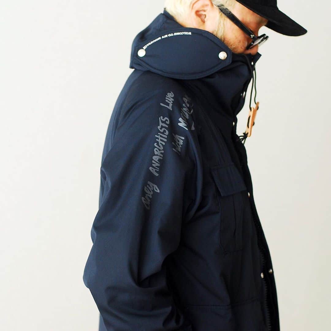 のインスタグラム：「_  MOUNTAIN RESEARCH / マウンテンリサーチ "A.M. JKT." ¥61,600- _ 〈online store / @digital_mountain〉 https://www.digital-mountain.net/shopdetail/000000012333/ _ 【オンラインストア#DigitalMountain へのご注文】 *24時間受付 *15時までのご注文で即日発送 * 1万円以上ご購入で送料無料 tel：084-973-8204 _ We can send your order overseas. Accepted payment method is by PayPal or credit card only. (AMEX is not accepted)  Ordering procedure details can be found here. >>http://www.digital-mountain.net/html/page56.html  _ #MOUNTAINRESEARCH #マウンテンリサーチ _ 本店：#WonderMountain  blog>> http://wm.digital-mountain.info/ _ 〒720-0044  広島県福山市笠岡町4-18  JR 「#福山駅」より徒歩10分 #ワンダーマウンテン #japan #hiroshima #福山 #福山市 #尾道 #倉敷 #鞆の浦 近く _ 系列店：@hacbywondermountain _」