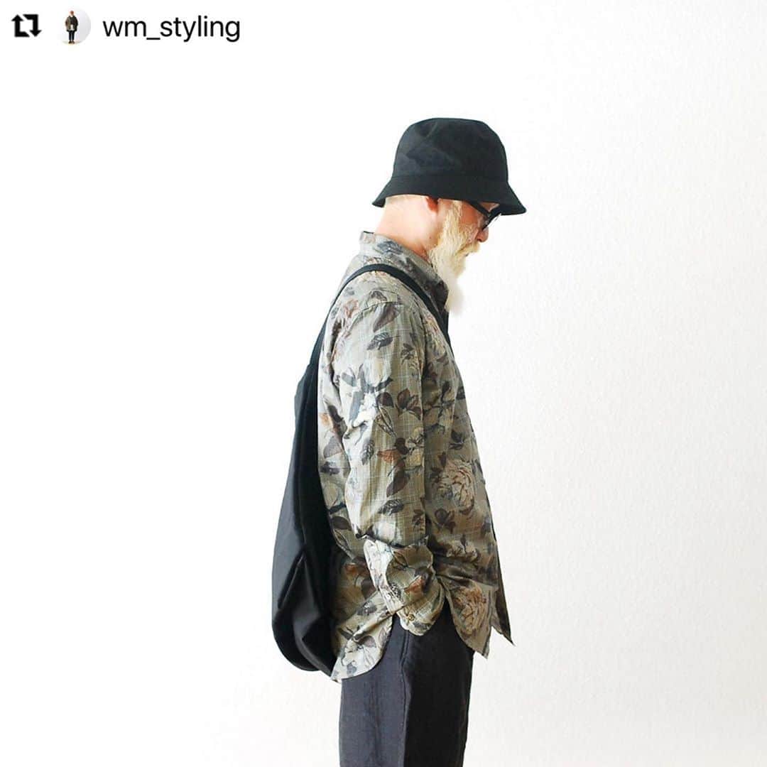 wonder_mountain_irieさんのインスタグラム写真 - (wonder_mountain_irieInstagram)「#Repost @wm_styling with @make_repost ・・・ ［#20AW_WM_styling.］ _ styling.(height 170cm weight 65kg) eyewear→ #LescaLUNETIER　￥40,700- shirts→ #ts_s　￥25,300- pants→ #COMMEdesGARCONSHOMME　￥42,900- shoes→ #HenderScheme　￥48,400- bag→ #EngineeredGarments　￥20,900-  _ 〈online store / @digital_mountain〉 → http://www.digital-mountain.net _ 【オンラインストア#DigitalMountain へのご注文】 *24時間受付 *15時までのご注文で即日発送 *1万円以上ご購入で送料無料 商品について：084-973-8204 カスタマーサポート：050-3592-8204 _ We can send your order overseas. Accepted payment method is by PayPal or credit card only. (AMEX is not accepted) Ordering procedure details can be found here. >>http://www.digital-mountain.net/html/page56.html _ 本店：@Wonder_Mountain_irie 系列店：@hacbywondermountain (#japan #hiroshima #日本 #広島 #福山) _」9月21日 11時01分 - wonder_mountain_