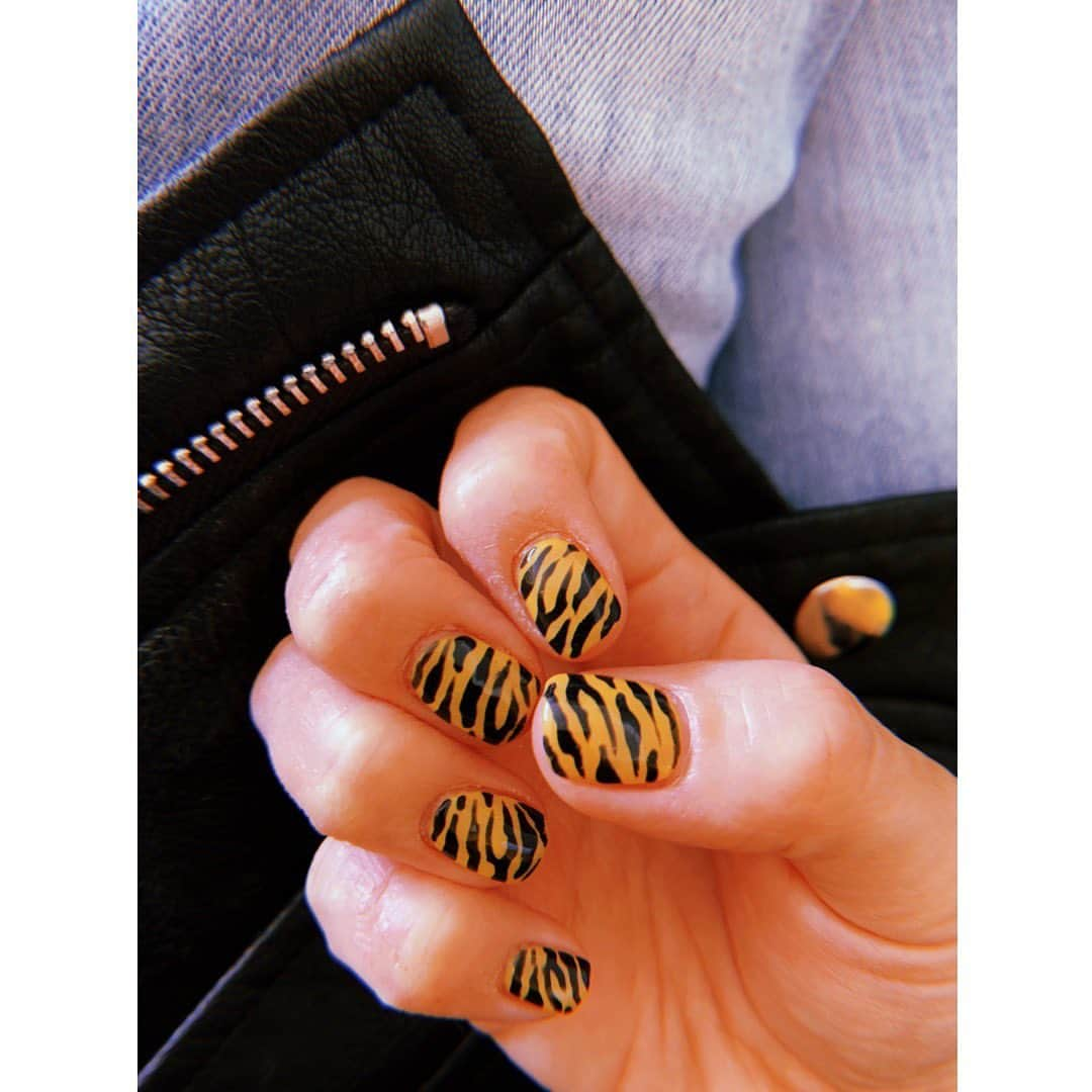 加藤ミリヤさんのインスタグラム写真 - (加藤ミリヤInstagram)「ラムちゃん⚡️ @hiro.sucre   #nail #ラムちゃん」9月21日 11時00分 - miliyahtokyo