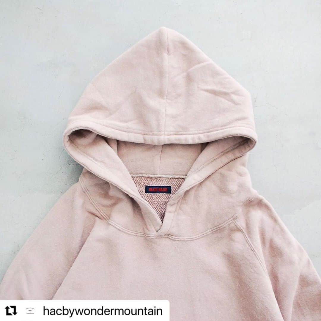 wonder_mountain_irieさんのインスタグラム写真 - (wonder_mountain_irieInstagram)「#Repost @hacbywondermountain with @make_repost ・・・ _ BLUE BLUE / ブルー ブルー “ビッグフードプルオーバー ウイメンズ” ￥15,400- _ 〈online store / @digital_mountain〉 https://www.digital-mountain.net/shopdetail/000000012376/ _ 【オンラインストア#DigitalMountain へのご注文】 *24時間注文受付 *1万円以上ご購入で送料無料 tel：084-973-8204 _ We can send your order overseas. Accepted payment method is by PayPal or credit card only. (AMEX is not accepted)  Ordering procedure details can be found here. >> http://www.digital-mountain.net/smartphone/page9.html _ blog > http://hac.digital-mountain.info _ #HACbyWONDERMOUNTAIN 広島県福山市明治町2-5 2階 JR 「#福山駅」より徒歩15分 (水曜・木曜定休) _ #ワンダーマウンテン #japan #hiroshima #福山 #尾道 #倉敷 #鞆の浦 近く _ 系列店：#WonderMountain @wonder_mountain_irie _ #BLUEBLUE #ブルーブルー」9月21日 11時29分 - wonder_mountain_