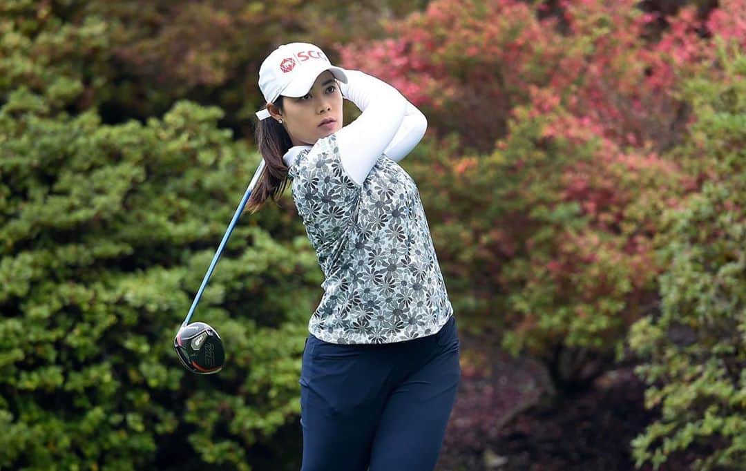 モリヤ・ジュタヌガーンのインスタグラム：「Thanks to all of the volunteers and staff @columbiaedgewatercc for a great week on the @lpga_tour. I enjoyed playing in Portland and look forward to coming back for many years to come. Congratulations to @georgiahall23 on a great win!  #momoriya #teamjutanugarn #SCG #Betagro #KBank #AmazingThailand #SiamPiwat #jdxmultisports #cotto」