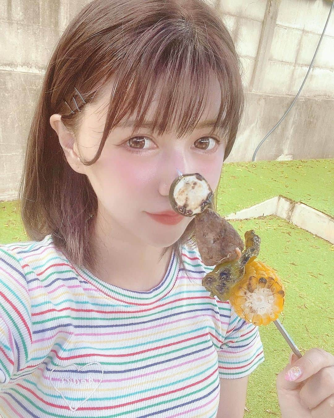 河西里音のインスタグラム：「ねぇなんか 9月の記憶があまりにゃいのは なんでだろー？？💭💬w ♡ 明日はLIVEだょぉ🎤✨ 喉イガイガするぅ🥺。 はちみつあったかなー？🐝⋆︎*ﾟ∗🍯 #夏の終わり #summergirl #bbq🍖  #過去pic #美と健康」