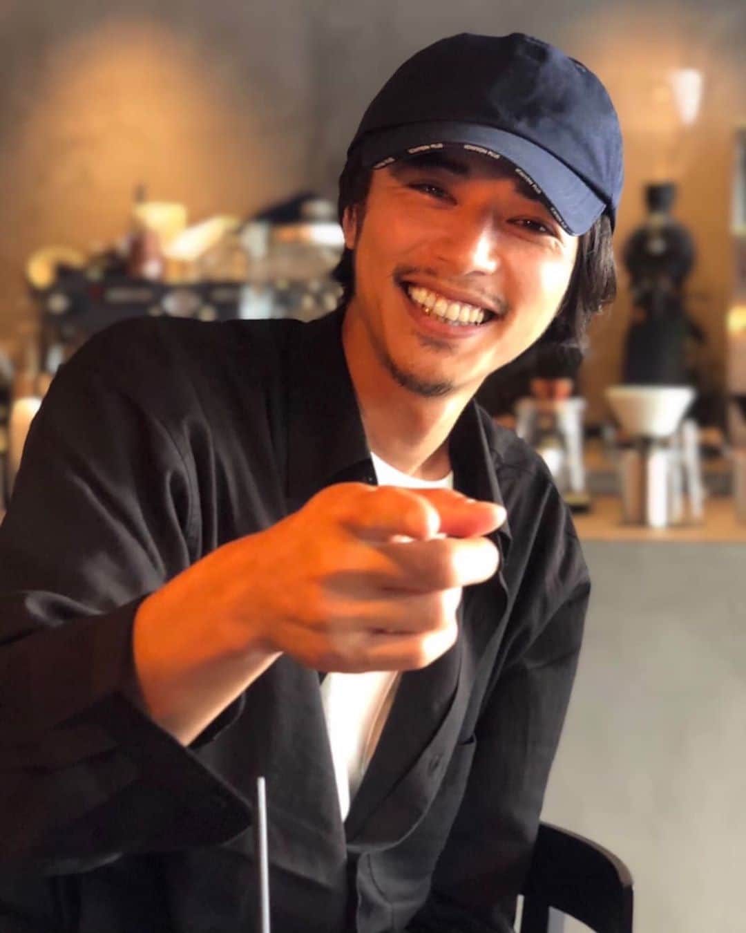 山田悠介さんのインスタグラム写真 - (山田悠介Instagram)「笑顔。  #ポートレート #山田悠介 #俳優 #セルフィー #selfie #笑顔 #smile #カフェ #cafe #カフェスタグラム #coffee #breaktime #portrait」9月21日 12時18分 - yamadayusuke_0729
