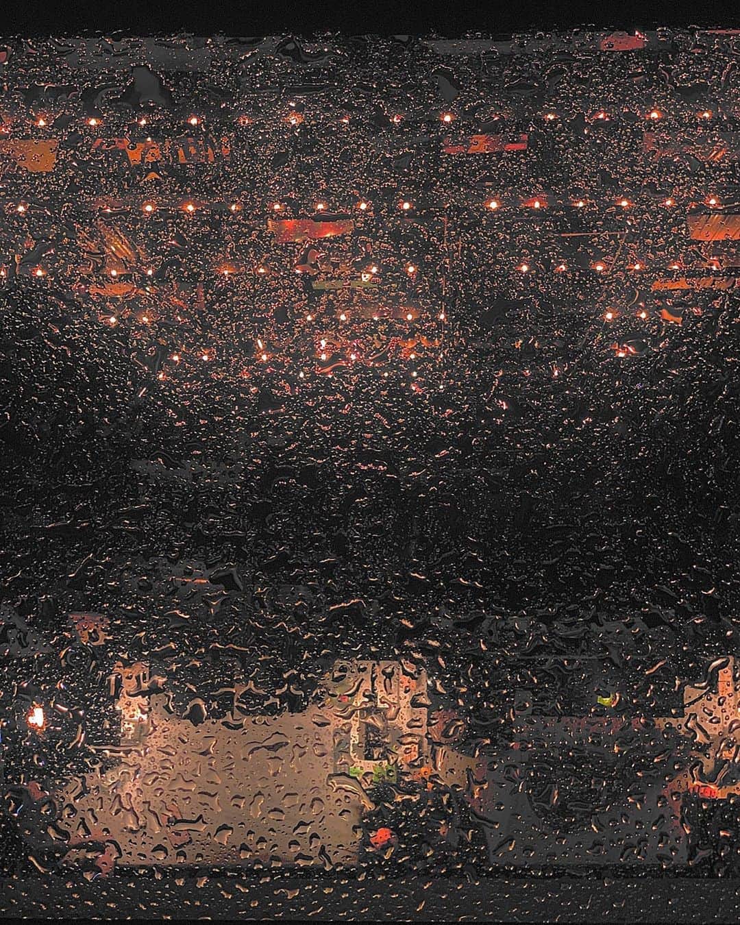 澤田友美さんのインスタグラム写真 - (澤田友美Instagram)「. 小雨の夜のお散歩🍹✨👫」9月21日 12時19分 - tomomi__sawada