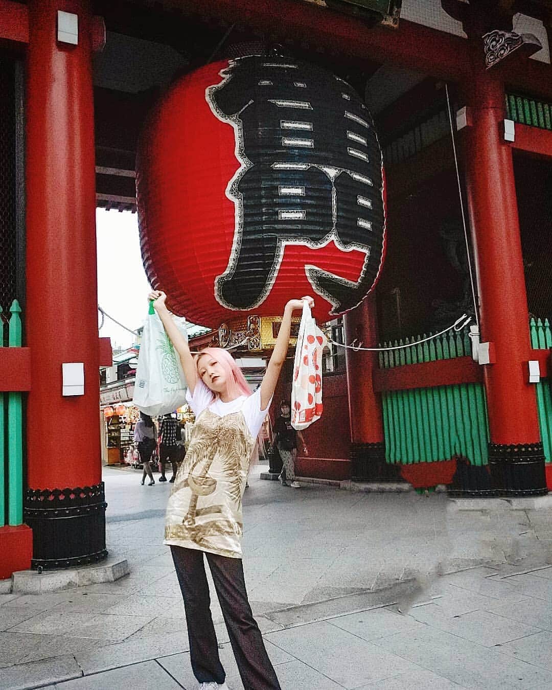 小林レイミさんのインスタグラム写真 - (小林レイミInstagram)「TOKYO travel🗼⛩🏮  #japan_trip #traveller #tokyo #travelpost #asakusa #90svintage #vintagefashion #otaku #kawaii #japantravel」9月21日 13時04分 - _reimi._____