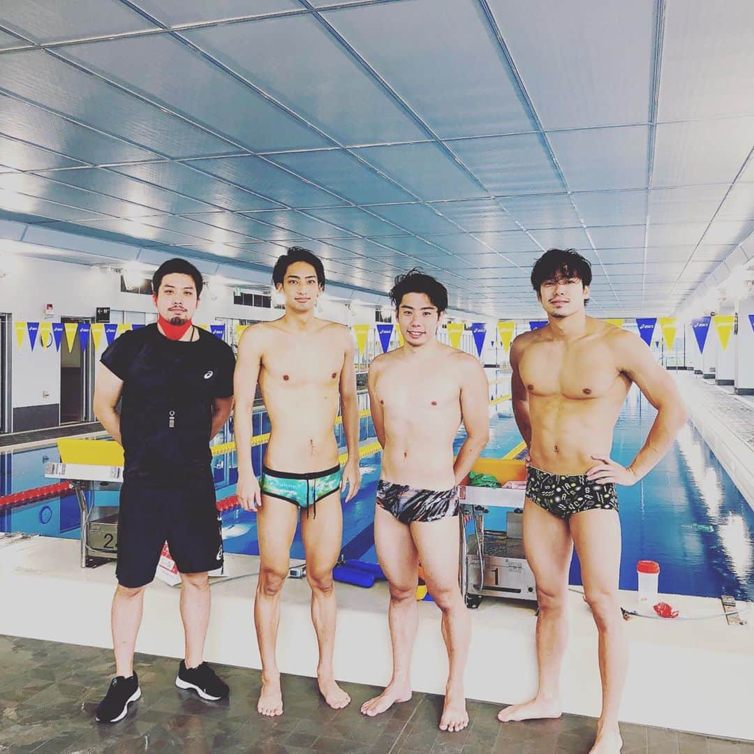 山口観弘のインスタグラム：「久々に中村克くんと中尾と練習させてもらいました😌 asicsの施設もとてもいい環境で 泳ぎやすかったです😆  急に参加させてもらってありがとうございました😁  #ブルーアース」