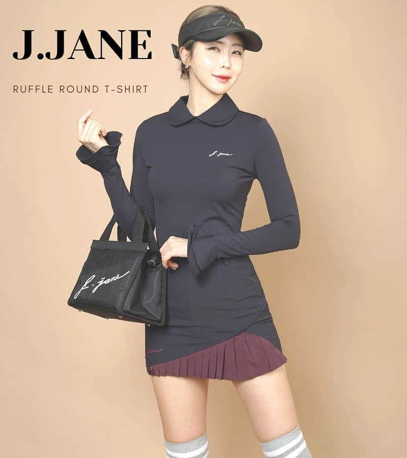 J.JANE JAPANさんのインスタグラム写真 - (J.JANE JAPANInstagram)「. new♡ . Ruffle Round T-shirt（Black） ¥25,000 . スッキリとしたシルエットに ラッフル襟でフェミニンな印象を演出してくれるロングシャツ。  ※冬場はヒートテックの上に着たい方は １サイズ上げて着て頂くのがおすすめです。  【商品紹介】  商品番号:J3F59TS03WH -Color : White/Pink/Black (3color) -Size : XS/S/M  着丈：58/59.5/61 肩幅：36/37/38 バスト：78/82/86 ウエスト：68/72/76 袖の長さ：62/62.5/63  （XS/S/M順となっております。3サイズの商品です） . . 新作商品Webより注文可能です✨ ご注文からお届けまで7〜10日となります。 . ----------------------------------------- ▶お知らせ . 8days♡ Summer wear SALE実施中✨🏝 9月15日〜9月22日まで ----------------------------------------- #golf#골프 #ゴルフ#golfwear #j_jane #j_jane_golf #スポーツ#golfswing #ドライバー#アイアン#golf#fashion#韓国ファッション#ゴルフ好き#golfing#golfer #ゴルフウエア #ゴルフスイング#ゴルフ女子#ゴルフ男子#トレーニング#ゴルフ部#ゴルフ初心者#打ちっ放し#パター練習#コンペ」9月21日 13時08分 - j.jane_japan