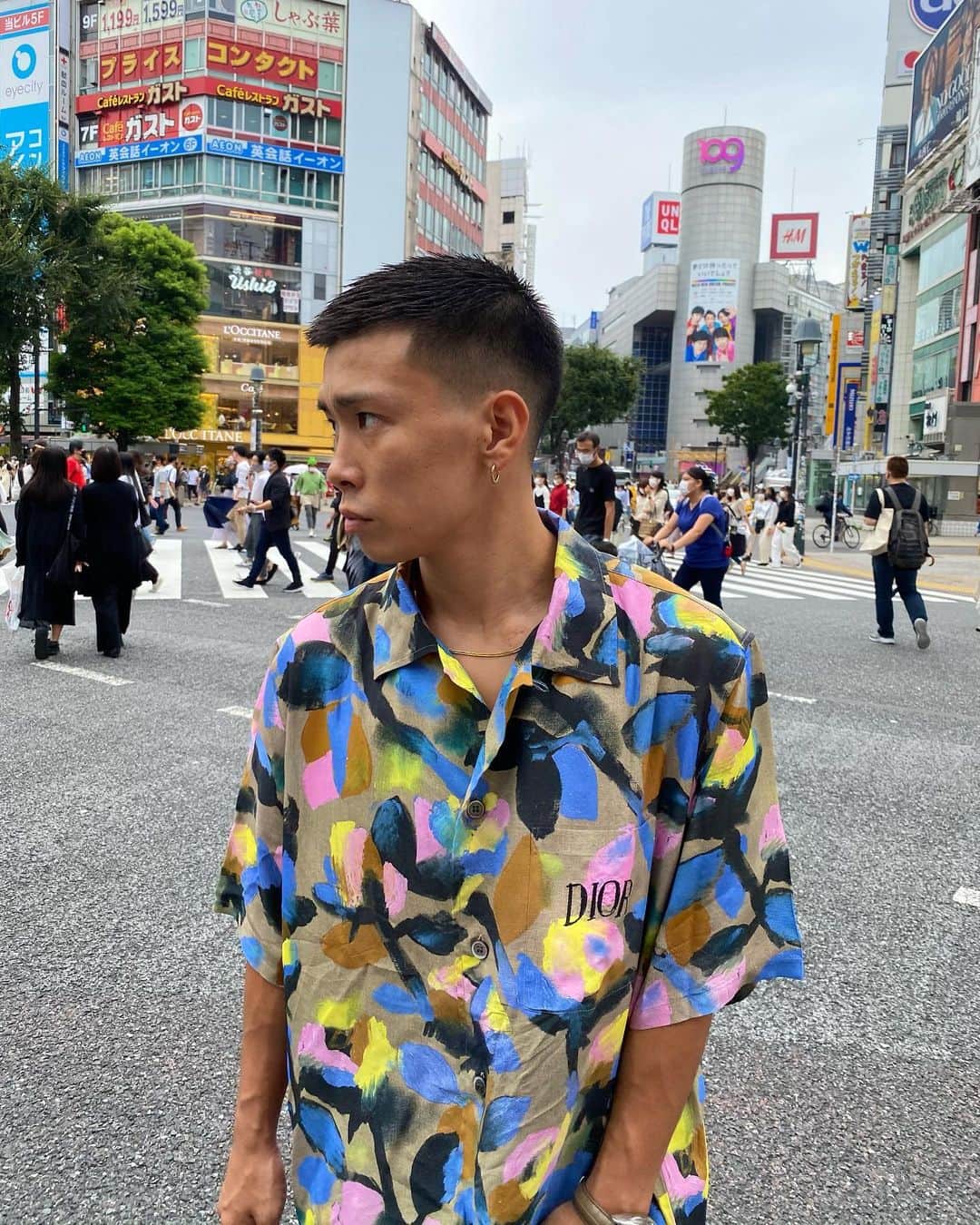 のインスタグラム：「プロ第5戦まであと12日。 久しぶりにみんなの前で試合ができる🇯🇵🥊 楽しみで仕方がない。 @dior  #localarea #hometown #dior #ootd #outfits #k18」