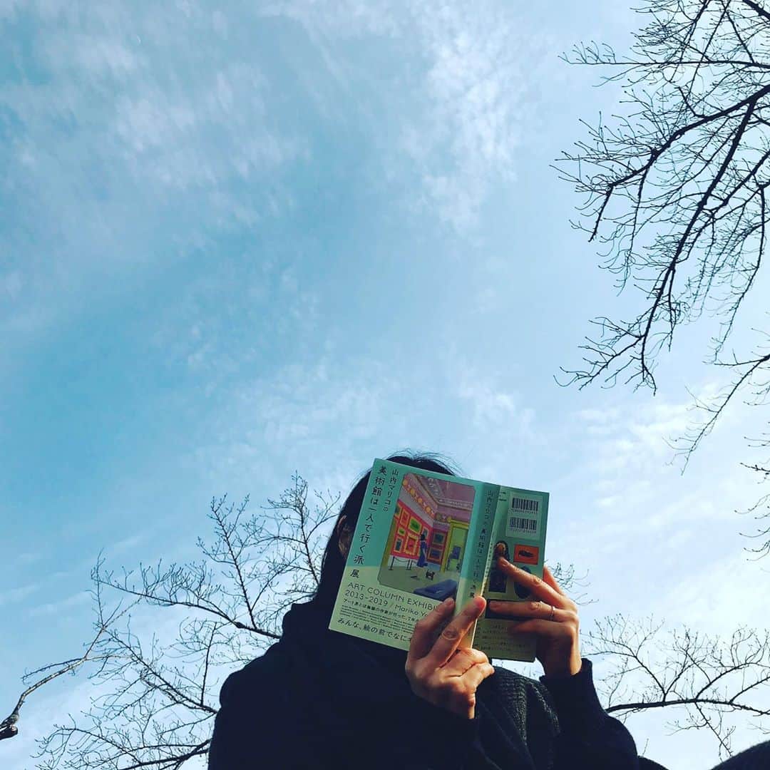 山内マリコのインスタグラム：「３月に出た『山内マリコの美術館は一人で行く派展』に「キュレーターになりたい！」と書いたところ、それが半年後には叶ってるという爆速ミラクル✨　コロナを乗り越え無事に開催できて本当によかったです。あらためて、声をかけてくださった富山県美術館の学芸員さんに感謝…！　キュレーション、めちゃくちゃ楽しかったです。  〈TADのベスト版　コレクション＋〉展 富山県美術館にて 11月3日まで！  #富山県美術館 #tadのベスト版」