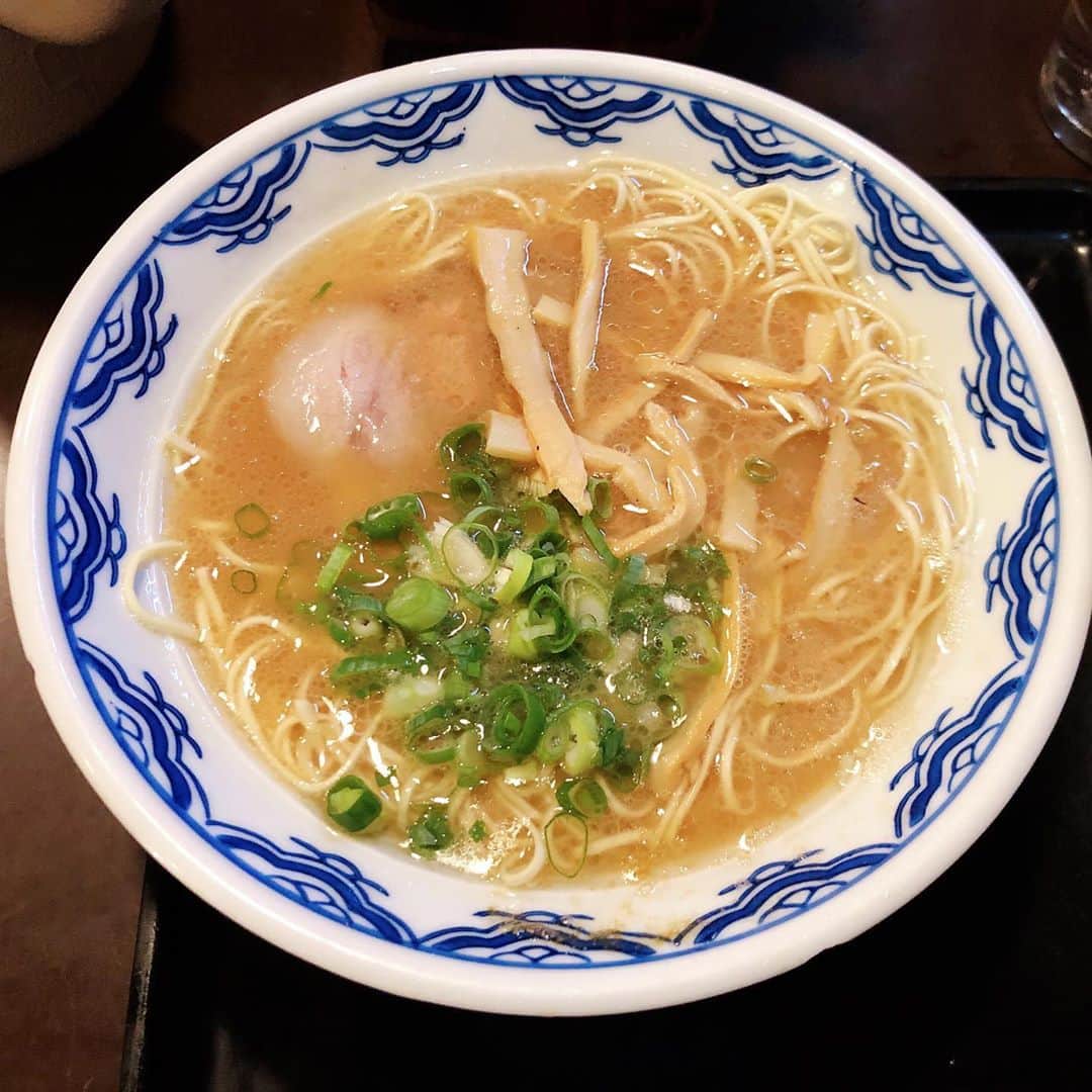 岸田メルのグルメインスタ