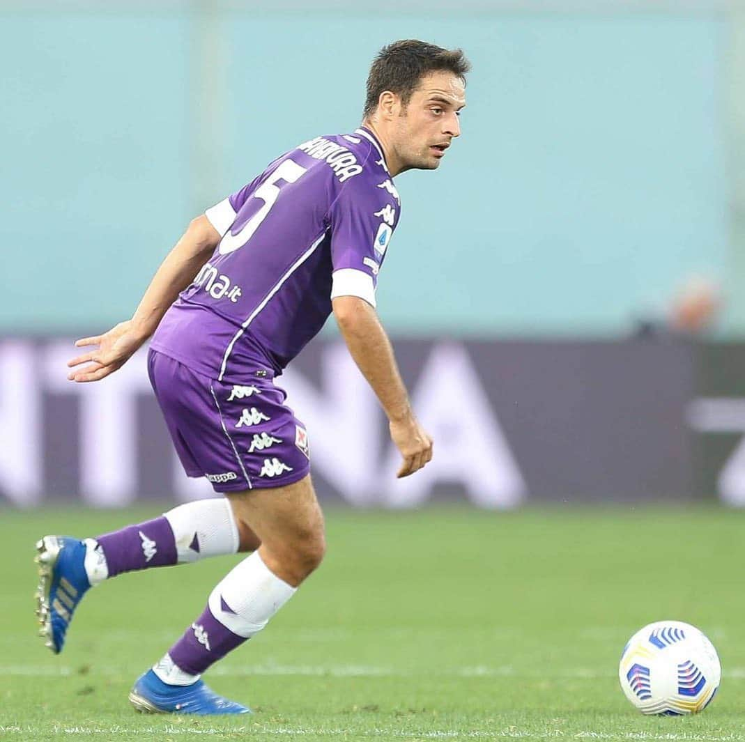 ACFフィオレンティーナさんのインスタグラム写真 - (ACFフィオレンティーナInstagram)「JACK 5️⃣⚜️  Quanti ❤️ per il debutto in maglia Viola di Bonaventura? 👏 How many likes for Jack’s Fiorentina debut? 🙌  #ForzaViola 💜 #Fiorentina #ACFFiorentina #Bonaventura #SerieA #FiorentinaTorino」9月22日 1時12分 - acffiorentina