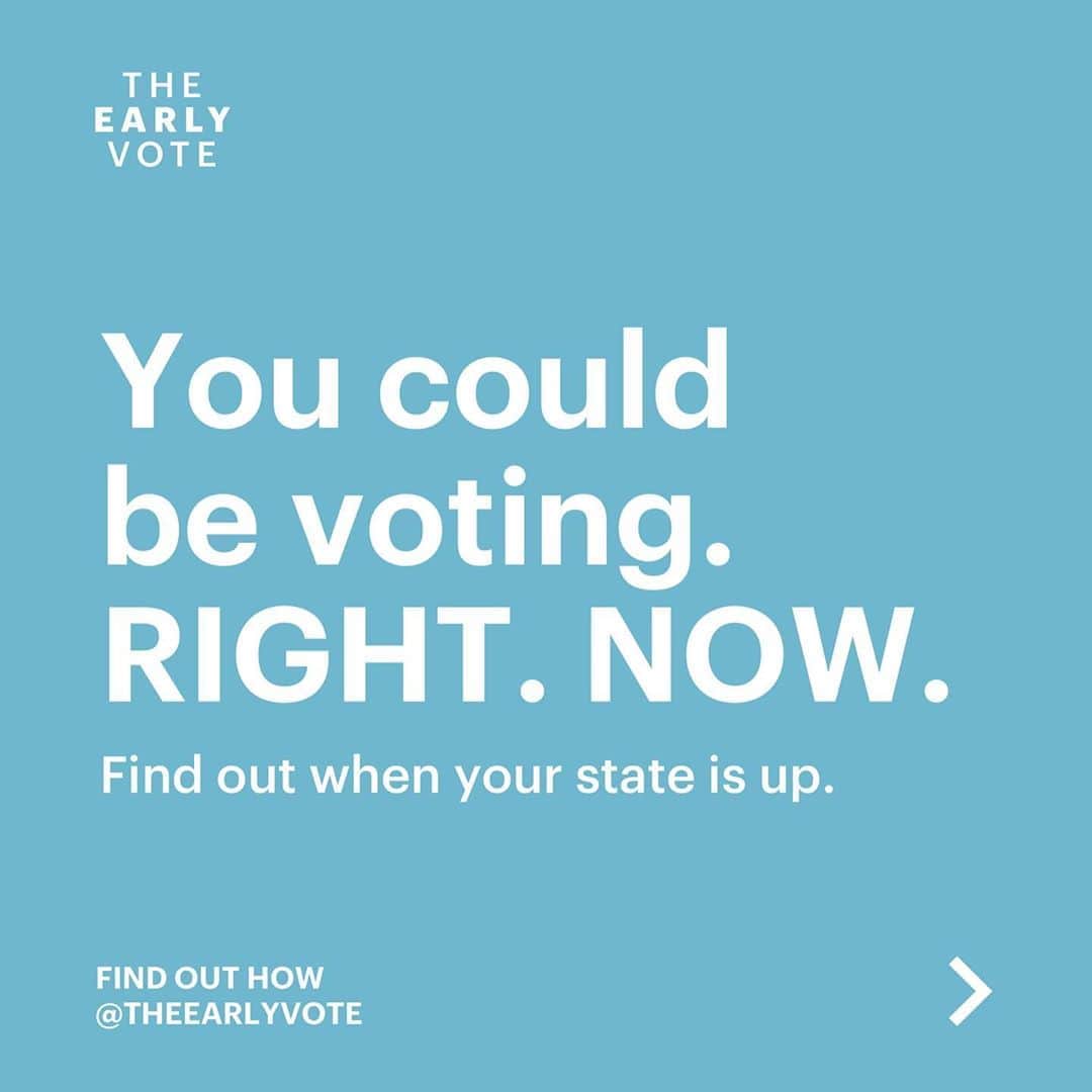 オリヴィア・パレルモのインスタグラム：「Did you know that in more than 40 states you can vote early in-person?! To be honest, I didn’t 🙋🏼‍♀️ If you’re concerned about social distancing on Election Day or mail-in ballot timing, early in-person voting may be a great option for you! Follow @theearlyvote for more resources and information to make your voice heard. And for my beloved international OP community, spread the word to your American friends! 🗣🗳 #voteearly #theearlyvote #vote」