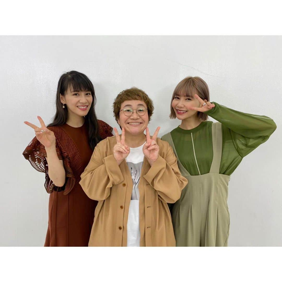 西脇彩華さんのインスタグラム写真 - (西脇彩華Instagram)「＊  “P.O.P” ( Perfume Online Present )  Festival ・ ❤️Variety Talk Booth❤️ West Side Story 番外編 -JAM SP- ・ ありがとうございました😭🙏✨ ・ 姉妹ラジオ #WSS にとっても、ステキでありがたい機会でしたし、なによりもあ〜ちゃんが本当に好きなものを存分に語って楽しめる場所になっていて、その様子をファンの方が楽しめたなら私にとっても幸いです。 ・ 仲良くしてくれるなっぴはやっぱり面白くて優しくて、かわいらしくて、憧れで、感謝しかなく、気持ちが大きすぎて会うといつもどおりの自分がうまく出せません笑笑 モジモジしてバカの子みたいになってしまう😩😩😩笑 ラジオの方にも是非ゲストで来ていただきたいですね😇😇 ・ これからもNiziU大好き❤ 全力で応援します!!!!! でぇあーんす⭐️笑笑 #prfm #prfmpopfes #JFN #WSS #NiziU #niziproject」9月21日 17時23分 - chapon_930