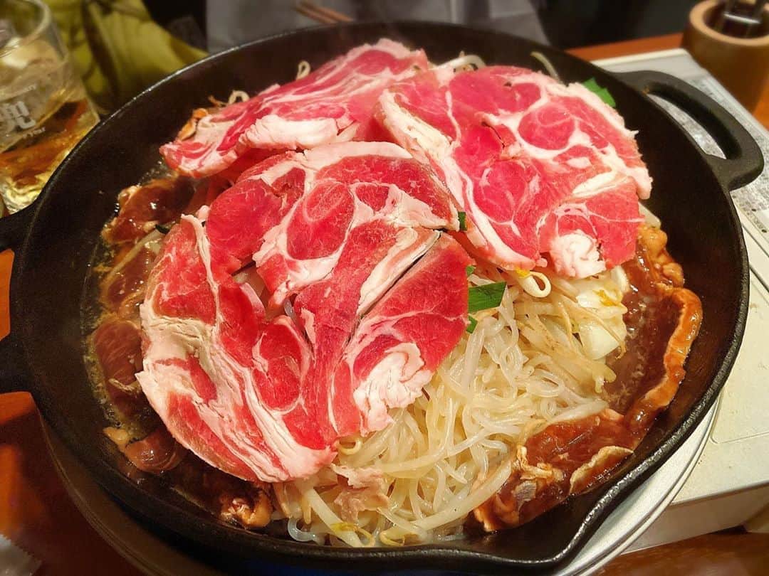 亜矢みつき（神谷充希）さんのインスタグラム写真 - (亜矢みつき（神谷充希）Instagram)「ジンギスカン焼き×しゃぶ食べ放題🐏 さいくうだたヽ(´▽｀)/ さっぱりいただけるよう！！ もち、〆のラーメンもペロリだがな👍 #ジンギスカン #ラム #焼き #しゃぶ #目黒 #羊やカブト #食べ放題 #亜矢めし散歩 #過去pic」9月21日 17時40分 - ma.yamitsuki